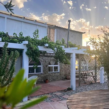 La Casa De Piedra A Orillas Del Mar *