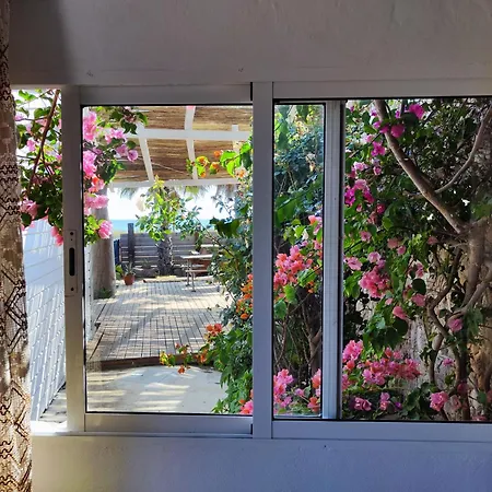 La Casa De Piedra A Orillas Del Mar Apartment